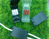 P02-D3   3-pole with 2-Side Press-Button